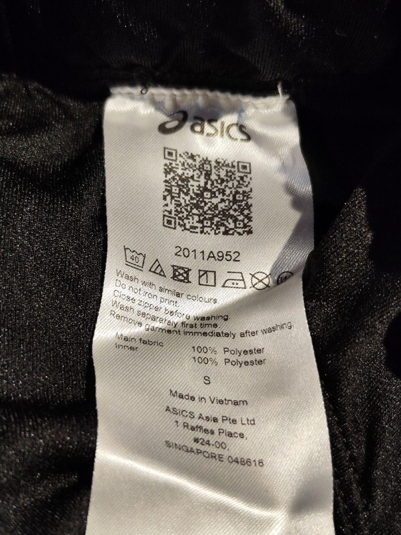 Asics 66200 shorts deals