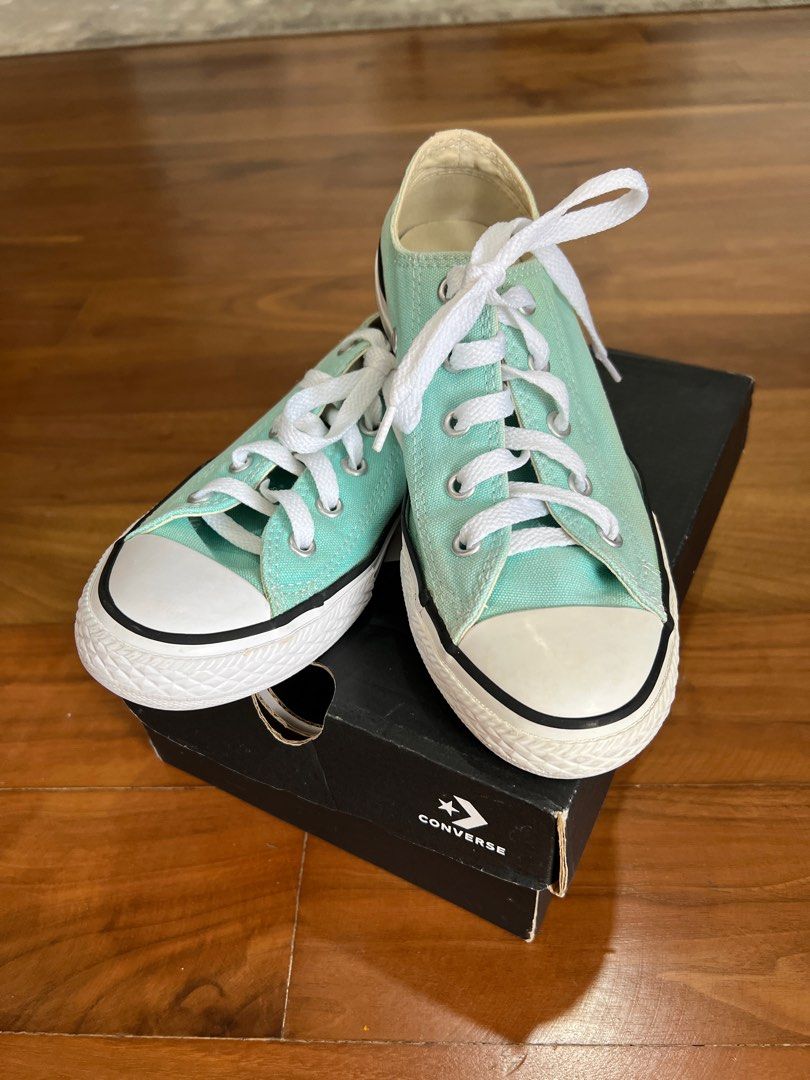 Low top green converse top