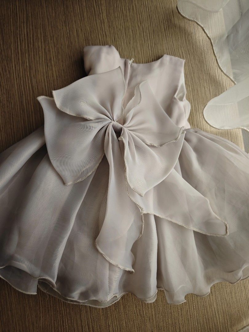 Christmas dress shop 3 year old