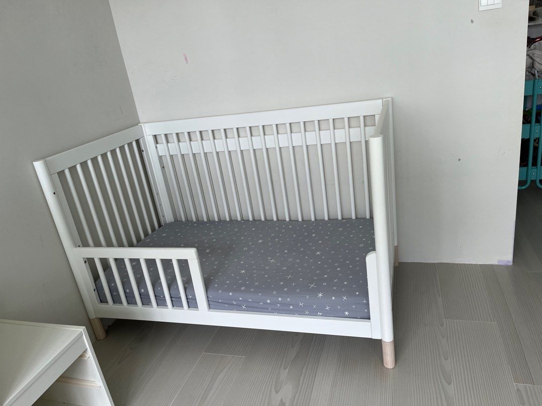 Babyletto Gelato 3in1 Convertible Crib with Mattress and Sheets