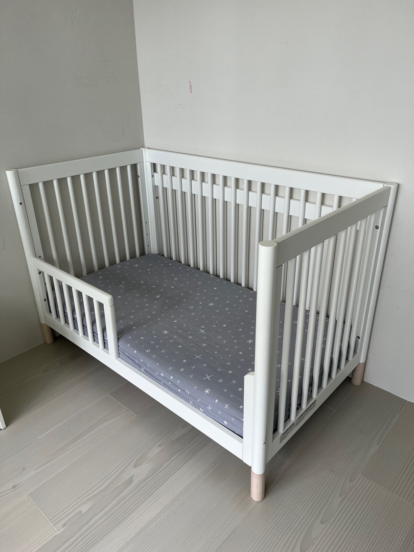 Babyletto Gelato 3in1 Convertible Crib with Mattress and Sheets