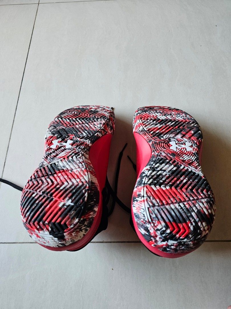 Red basketball shoes hotsell kids