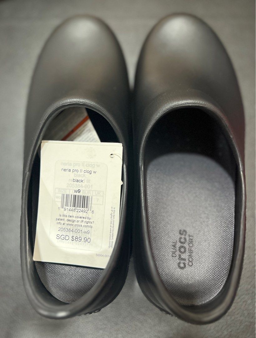 BN CROCS FLATS