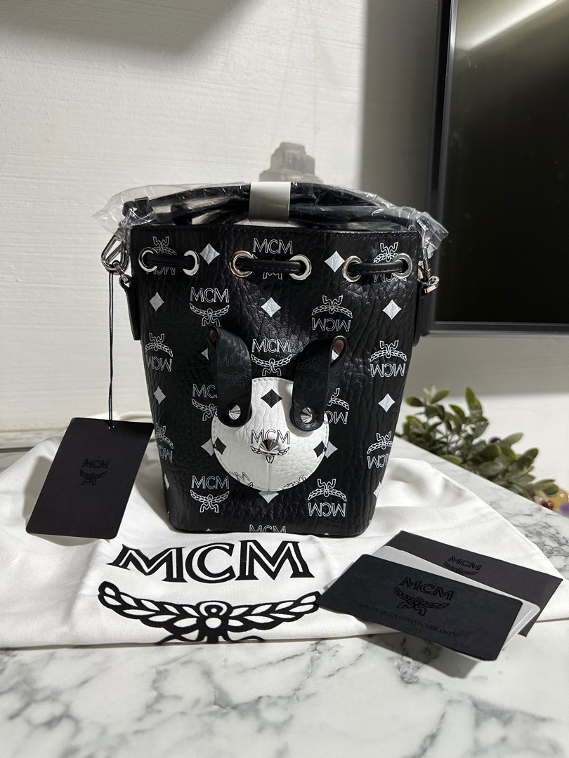 BNWT MCM Park rabbit bucket bag in black visetos monogram canvas