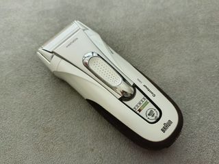 BRAUN contour portable shaver