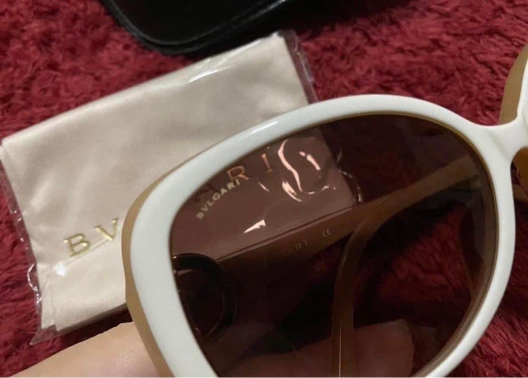 Bvlgari Sunglass (Category: Sunglasses & Eyewear) located in Batangas. Submitted by mybigcloset (Listing ID 1270274428, Image 3). Description: Authentic Bvlgari Sunglass with orig case Nastock lang Bought 14k Selling price: 5k Free shipping na po..