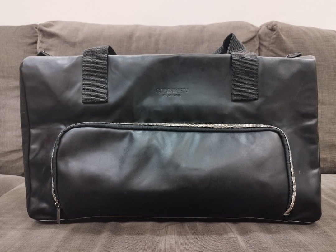 Calvin Klein Men s Black Faux Leather Duffle Bag Gym Travel Cary