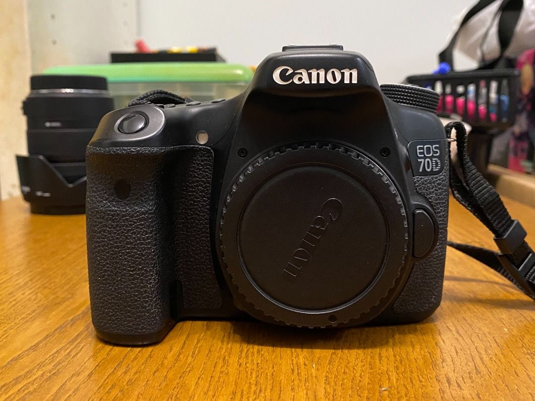 Canon EOS 70D Sigmaレンズ付き Amazon.com : Canon EOS 70D Digital SLR Camera with 18-55mm