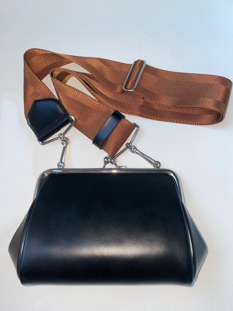 Cdg leather bag 2025