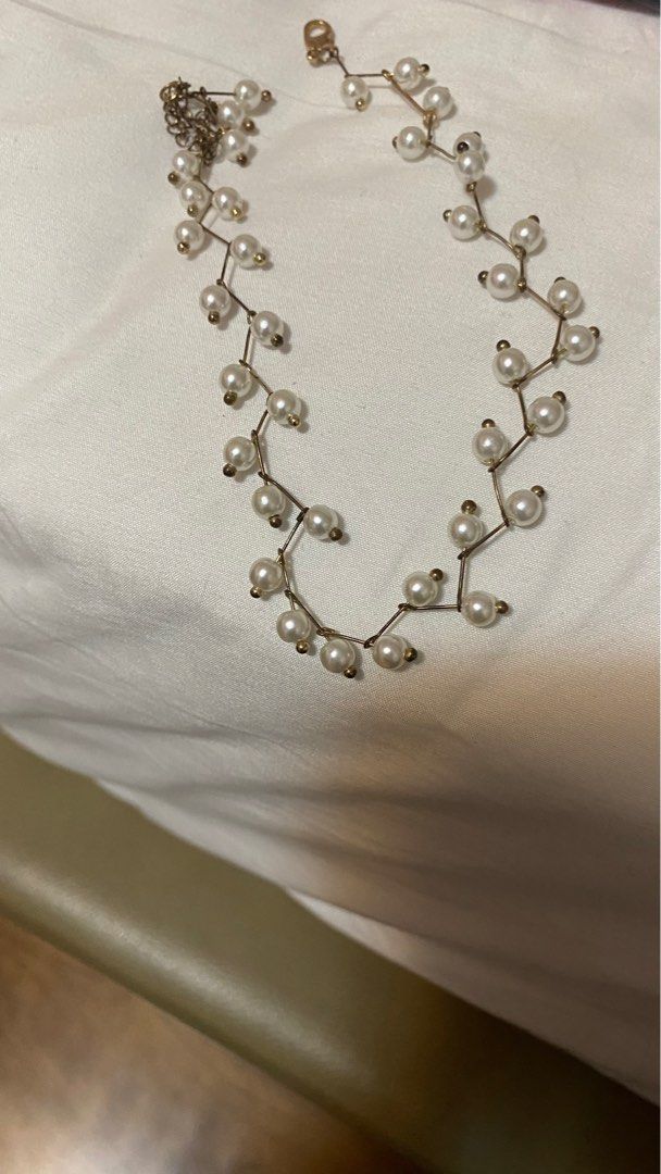 Choker type pearl necklace Women s Fashion Jewelry Organisers