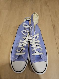 Purple and gold discount converse
