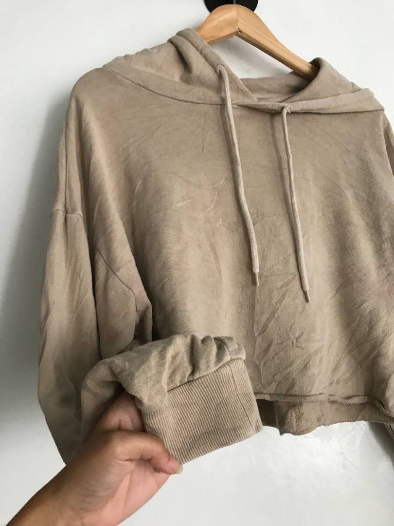 Cropped hoodie cotton top on
