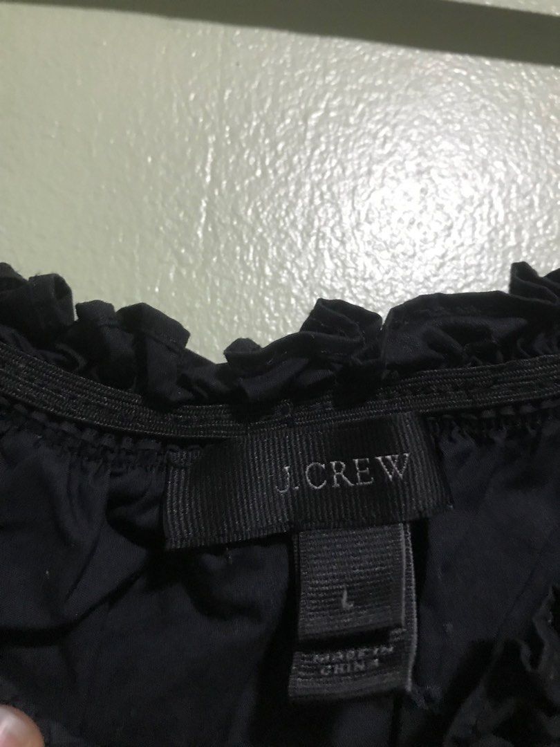 Crop top Longsleeves j.crew (Category: Longsleeves) located in Quezon City. Submitted by declutterwithsandy (Listing ID 1270312128, Image 2). Description: .