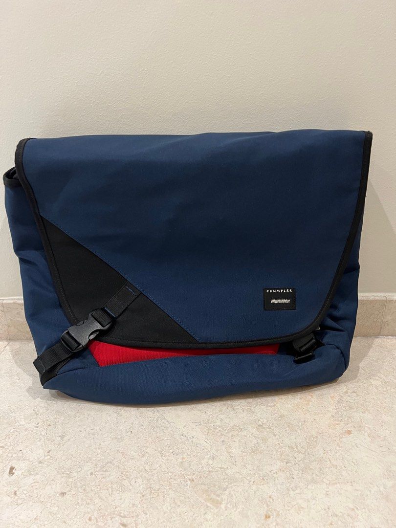 Crumpler 17 inch laptop bag discount