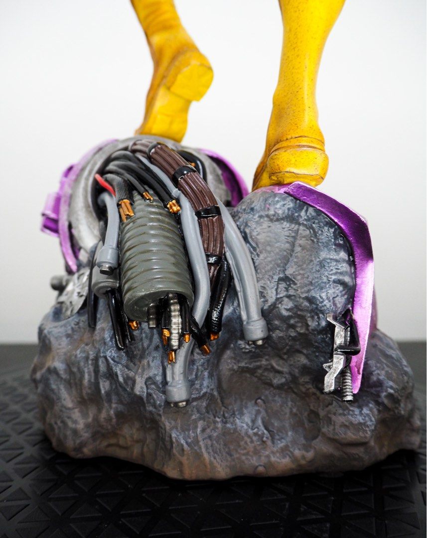 Custom 1/4 Rogue statue. XM Studios, Sideshow, Prime 1, Hobbies & Toys