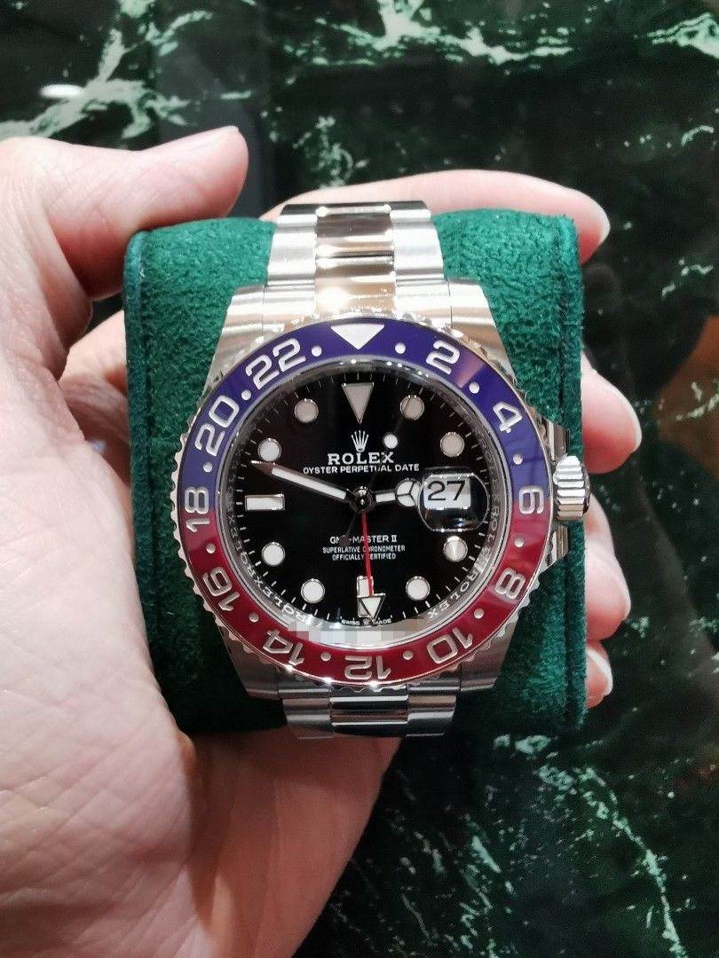 Dec 2022 Rolex Gmt master 2 steel ceramic Pepsi oyster 126710blro