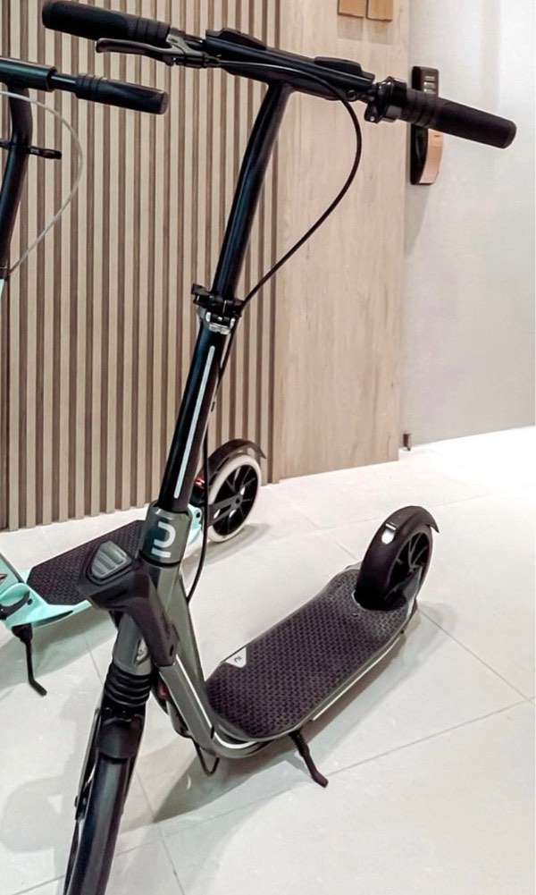 Decathlon Oxelo Commute 900 Kick Scooter, Sports Equipment, Other ...