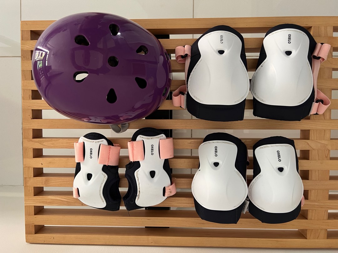 Decathlon rollerblade helmet and 3 pads, Sports Equipment, Sports