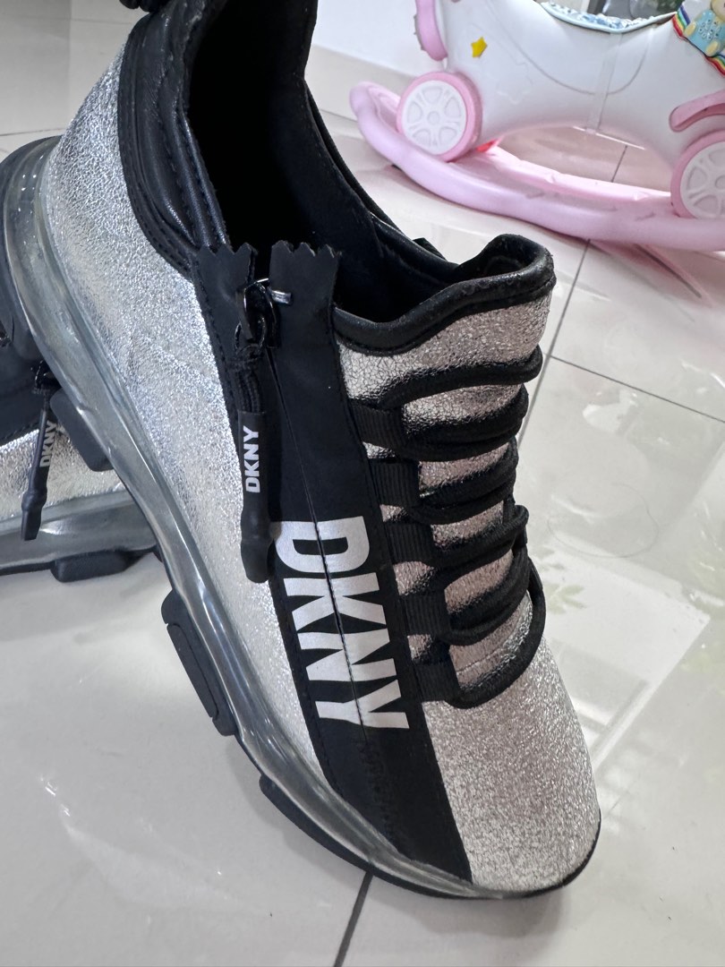Dkny sport 2024 shoes