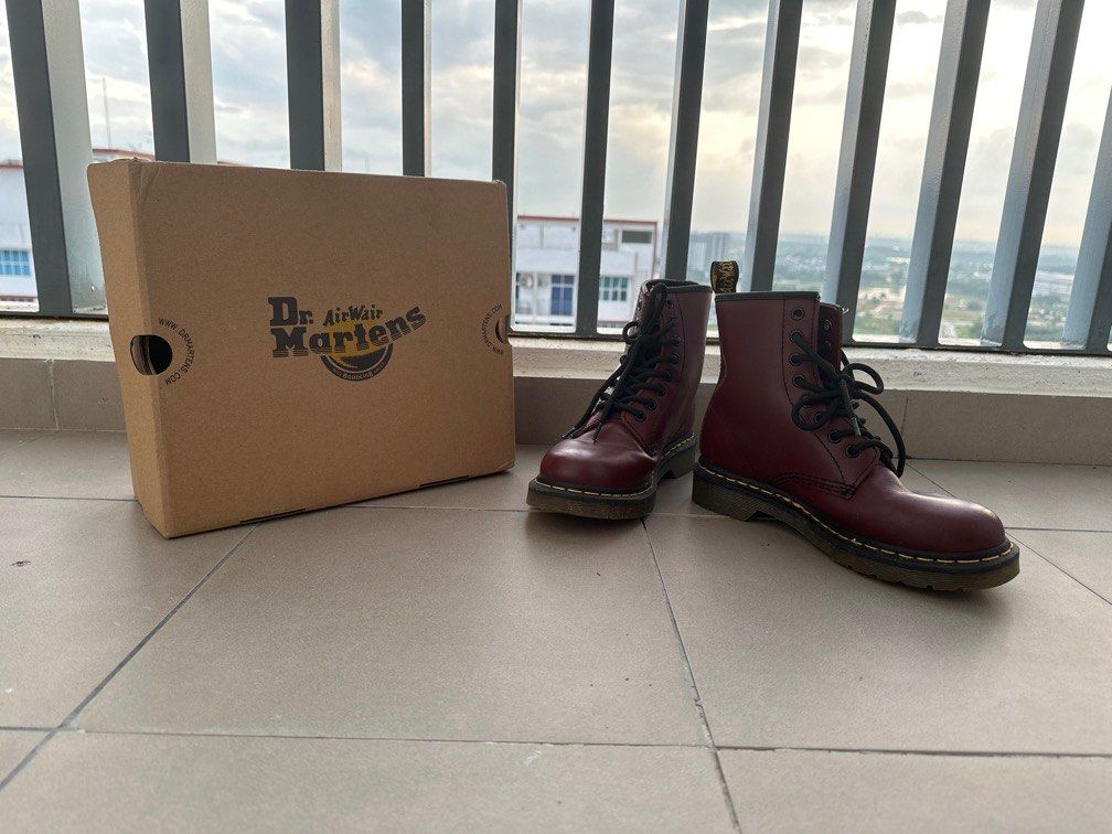 Dr martens discount bouncing soles