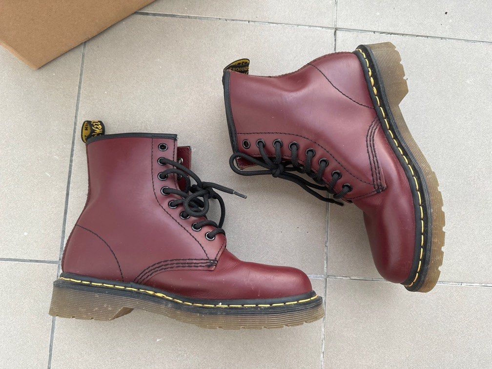 Dr martens airwair with bouncing soles store