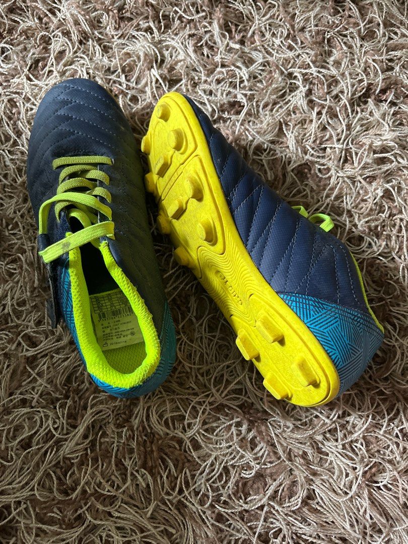 Football shoes price in philippines top