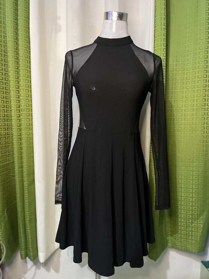 Forever21 black back see through dress (Category: Dresses) located in Makati City. Submitted by joycesp (Listing ID 1270282656, Image 1). Description: .