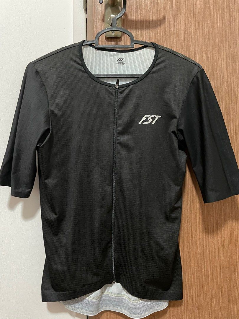 FST Aero Cycling Jersey Medium Sports Equipment Bicycles Parts