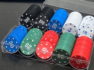 （分類：）位於 。 由 isaltless 提交（商品編號 1270409925，圖片 1）。簡介： 。