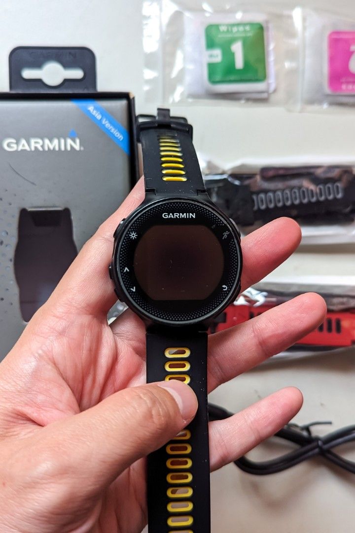 Garmin Forerunner 235 Sports Running GPS Heart Rate Tracking Sports Watch