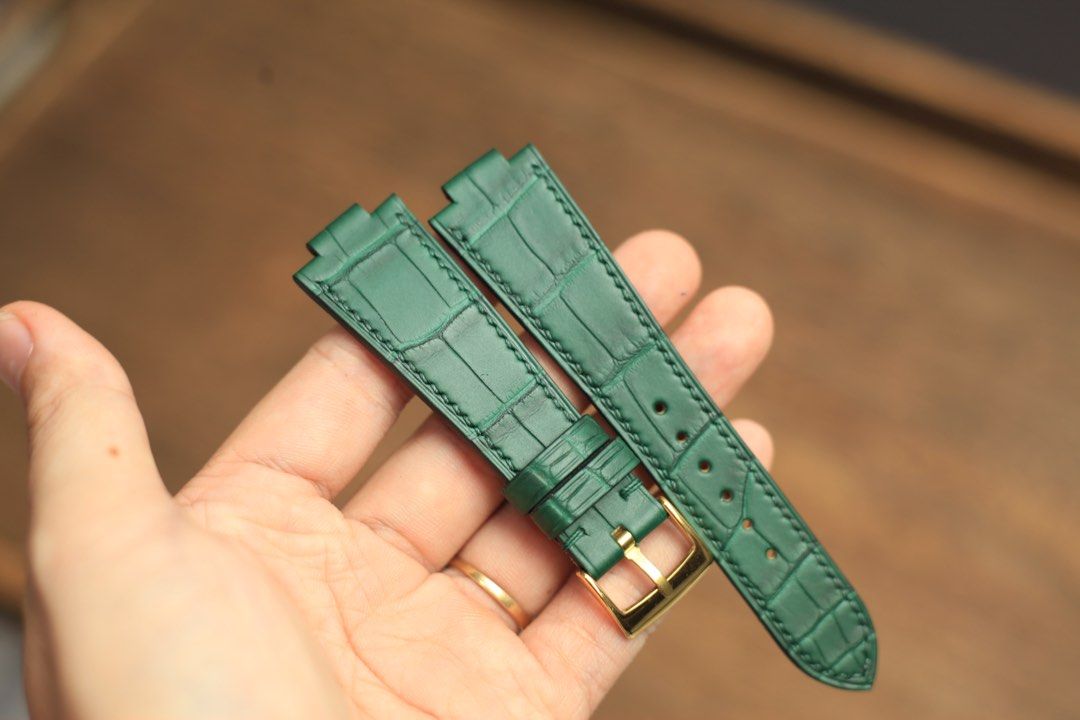 Alligator discount leather strap