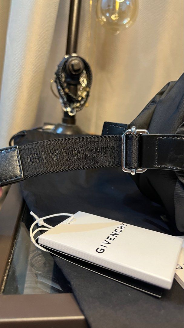 Givenchy beltbag (Category: Luxury Bags & Wallets) located in Taguig. Submitted by rraaa32 (Listing ID 1270415245, Image 3). Description: Bnew 100% authentic W/ dustbag, card and paperbag Bnew price in shang 67-70k Beltbag, bumbag, crossbody bag.
