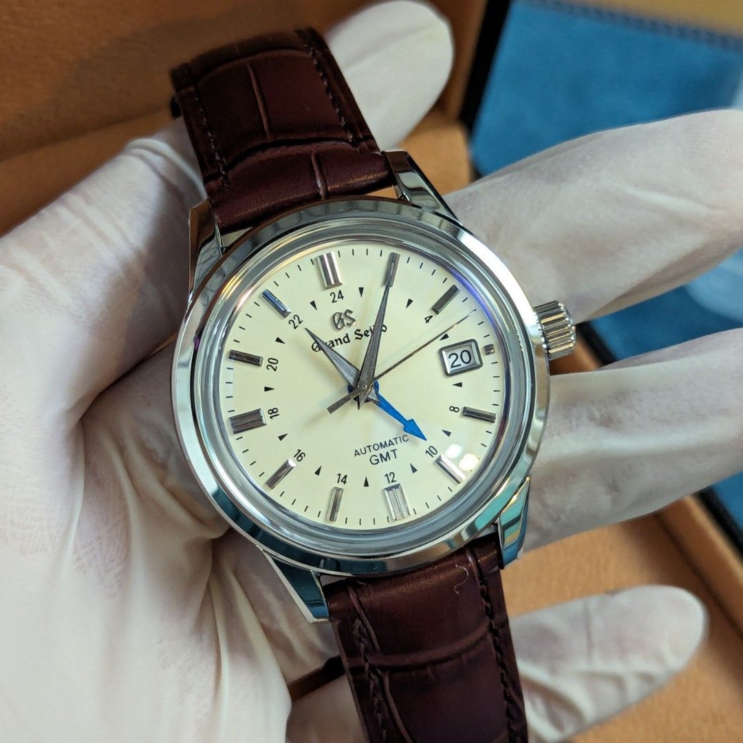 Grand seiko gmt sbgm221 discount