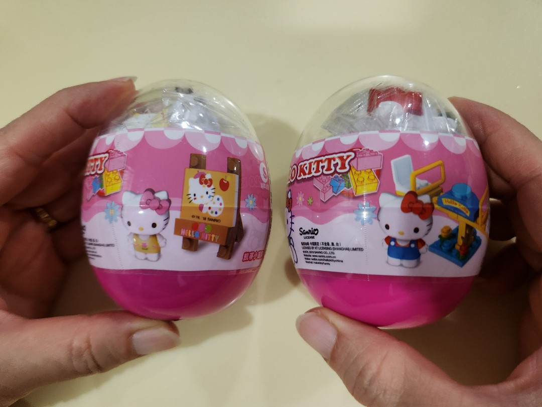 Hello Kitty Lego Surprise Egg