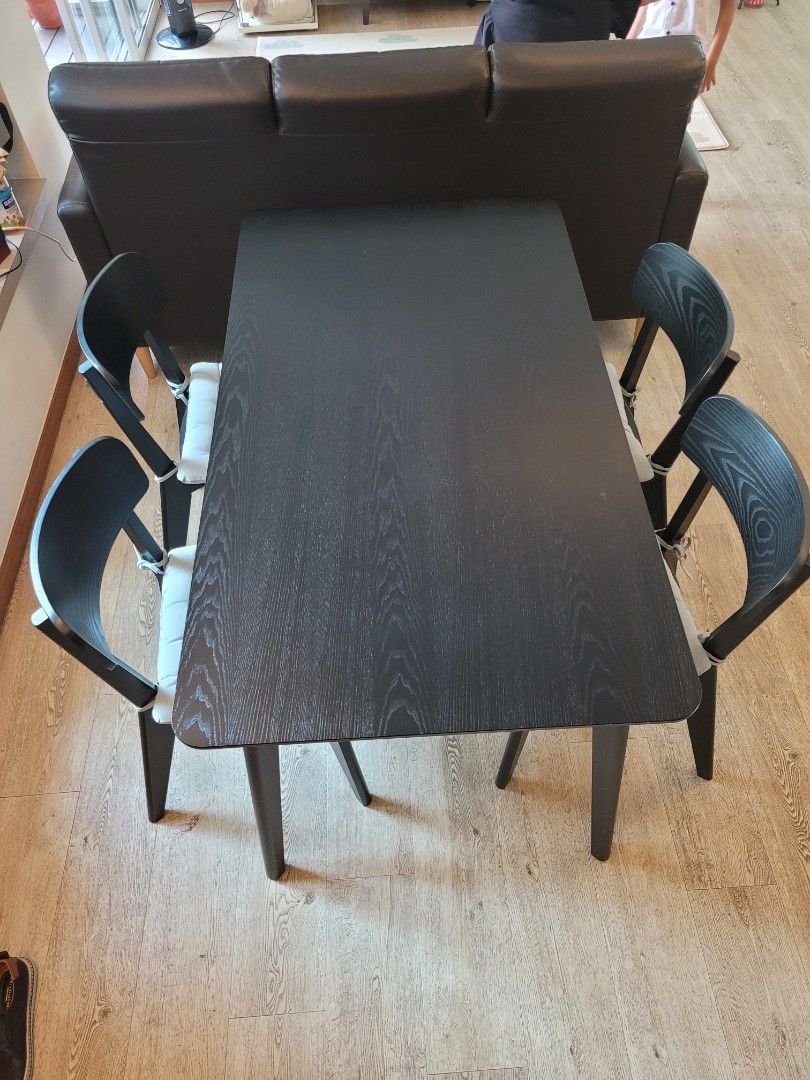 Ikea extending 2025 table for sale