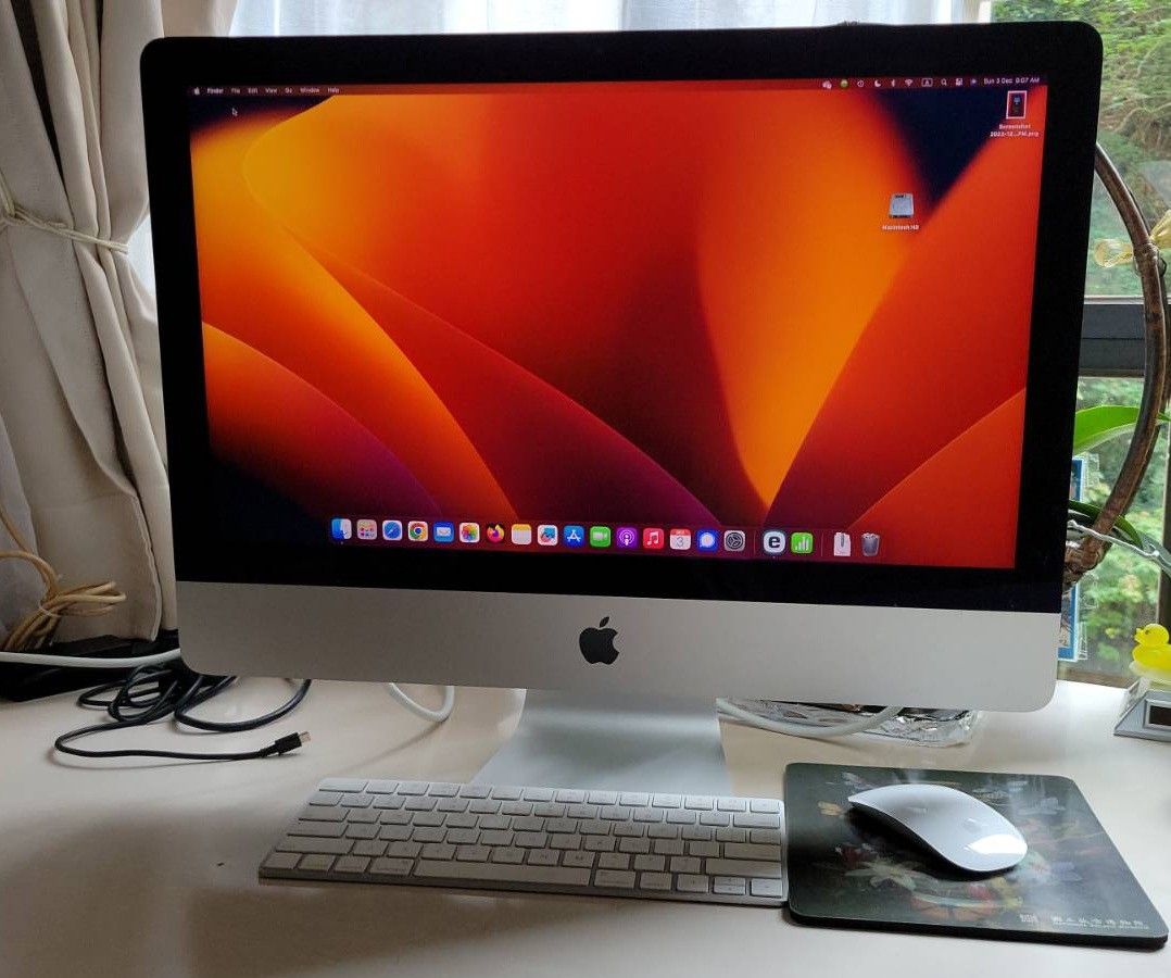 iMac 21.5 2017 (bought in January 2019) 4K Retina, i5, 8G, 1.03TB