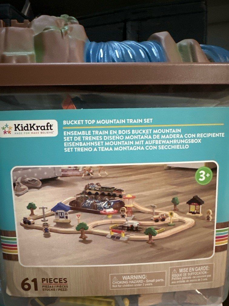 KidKraft - Bucket Top Mountain Ensemble Train en…