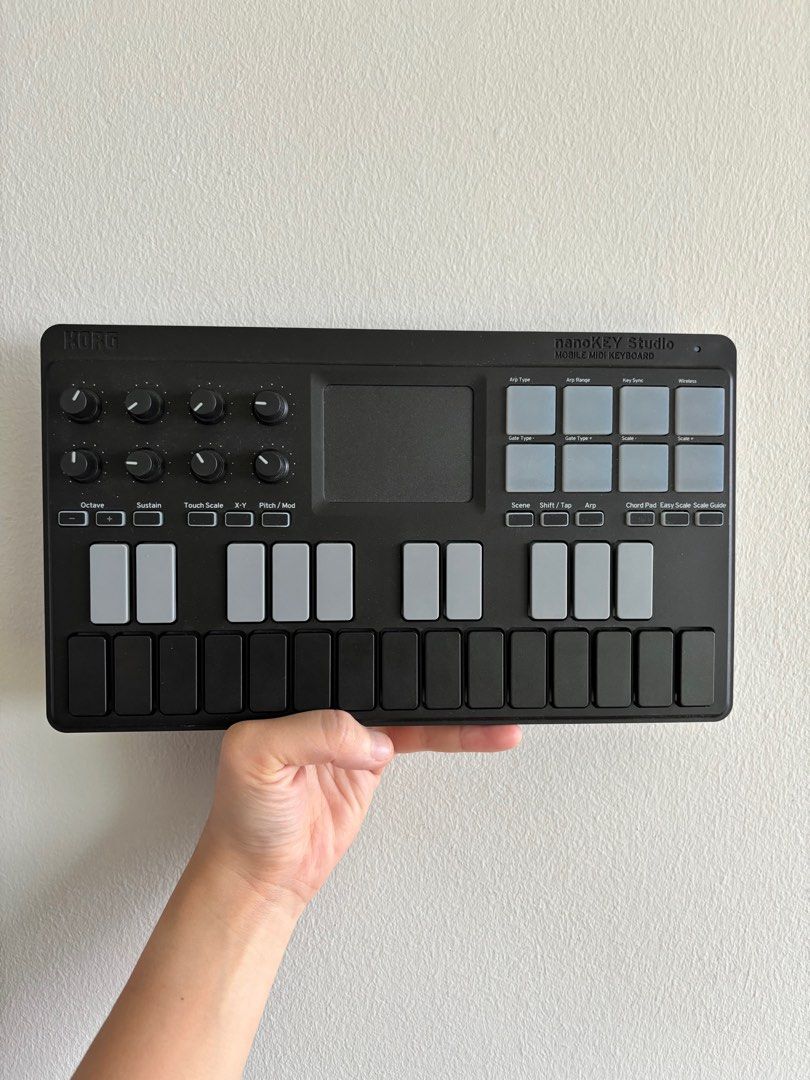 中古美品] KORG nanoKEY STUDIO 本体+USBケーブル（KORG 細かく