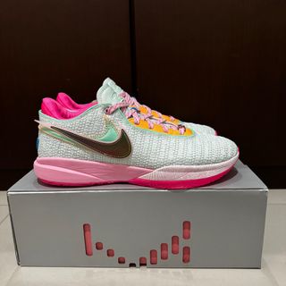 (Kategori: ) berada di . Dikirim oleh 888sneakers (ID iklan 1270415803, Gambar 1). Deskripsi: .