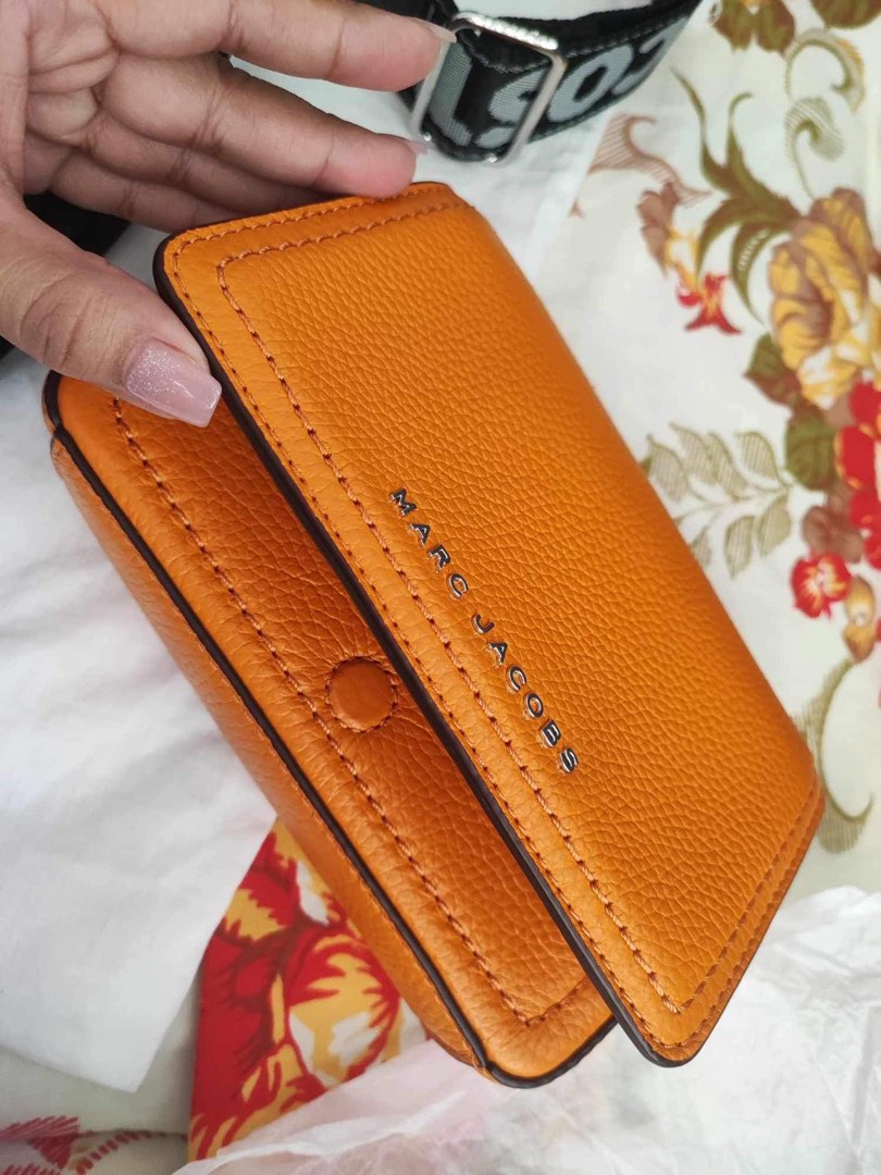 Marc jacobs camera bag, Luxury, Bags & Wallets on Carousell