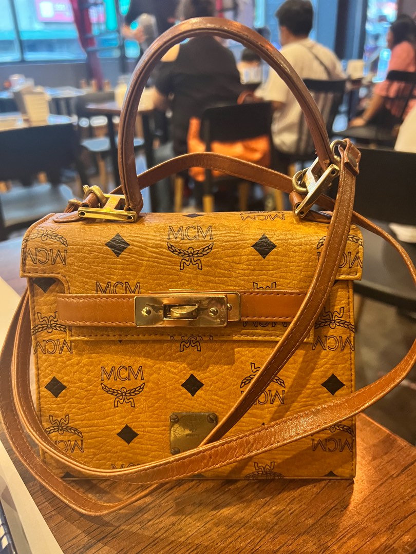 MCM Mini Kelly