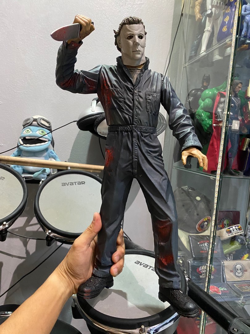 Mcfarlane 18 shop inch michael myers