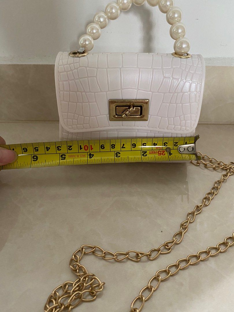 Gold hotsell handbag chain
