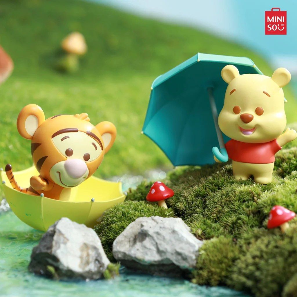 Mini Drop Winnie ( Sealed box ) Miniso Disney Winnie the Pooh rain drop series, Hobbies ...