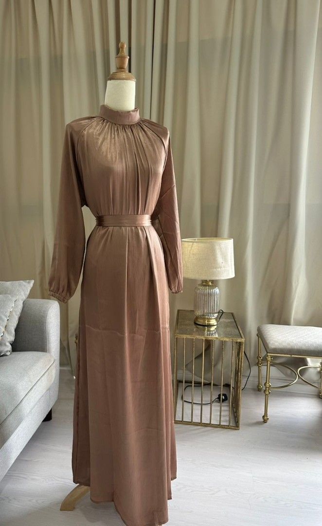 Modern Abaya Muslimah Elegant Dress, Women's Fashion, Dresses & Sets,  Dresses on Carousell