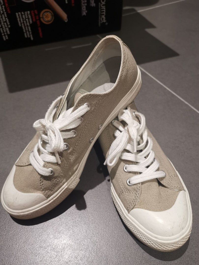 Shose less top
