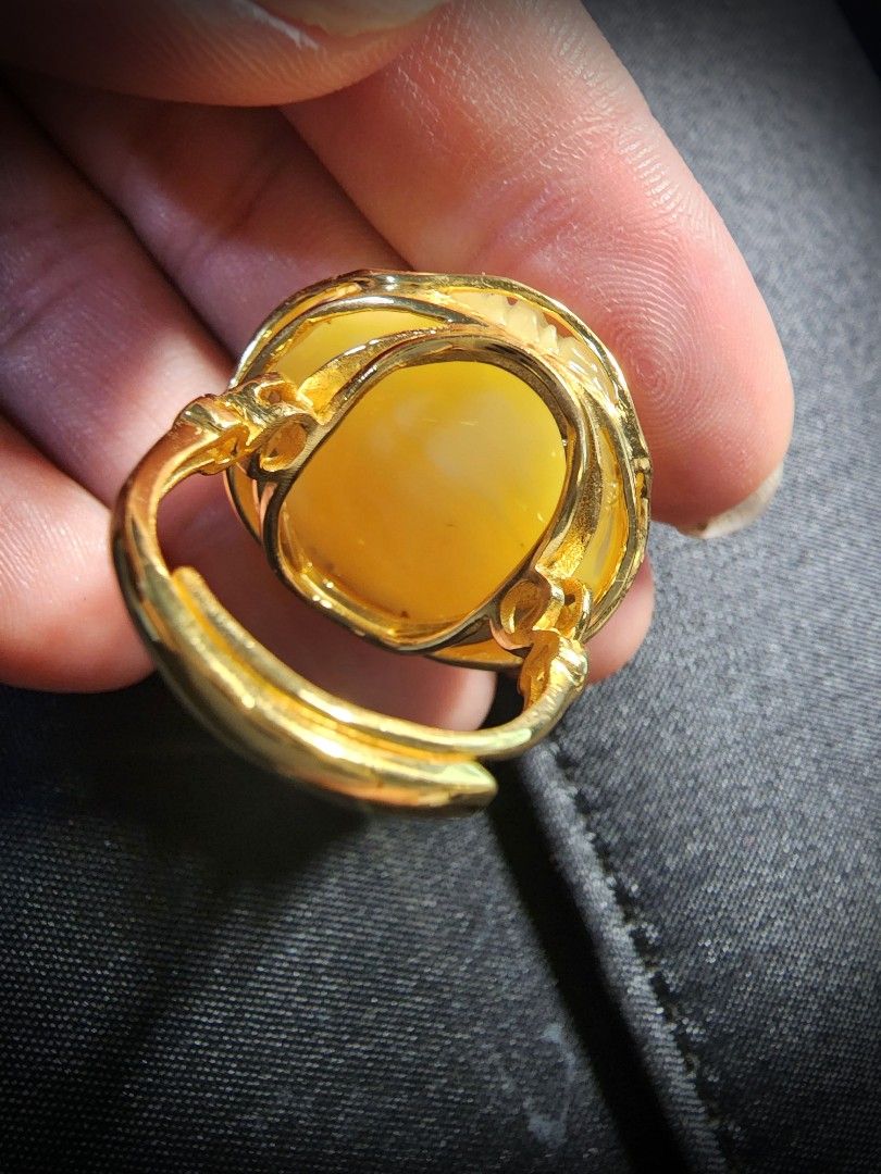 Beeswax ring store