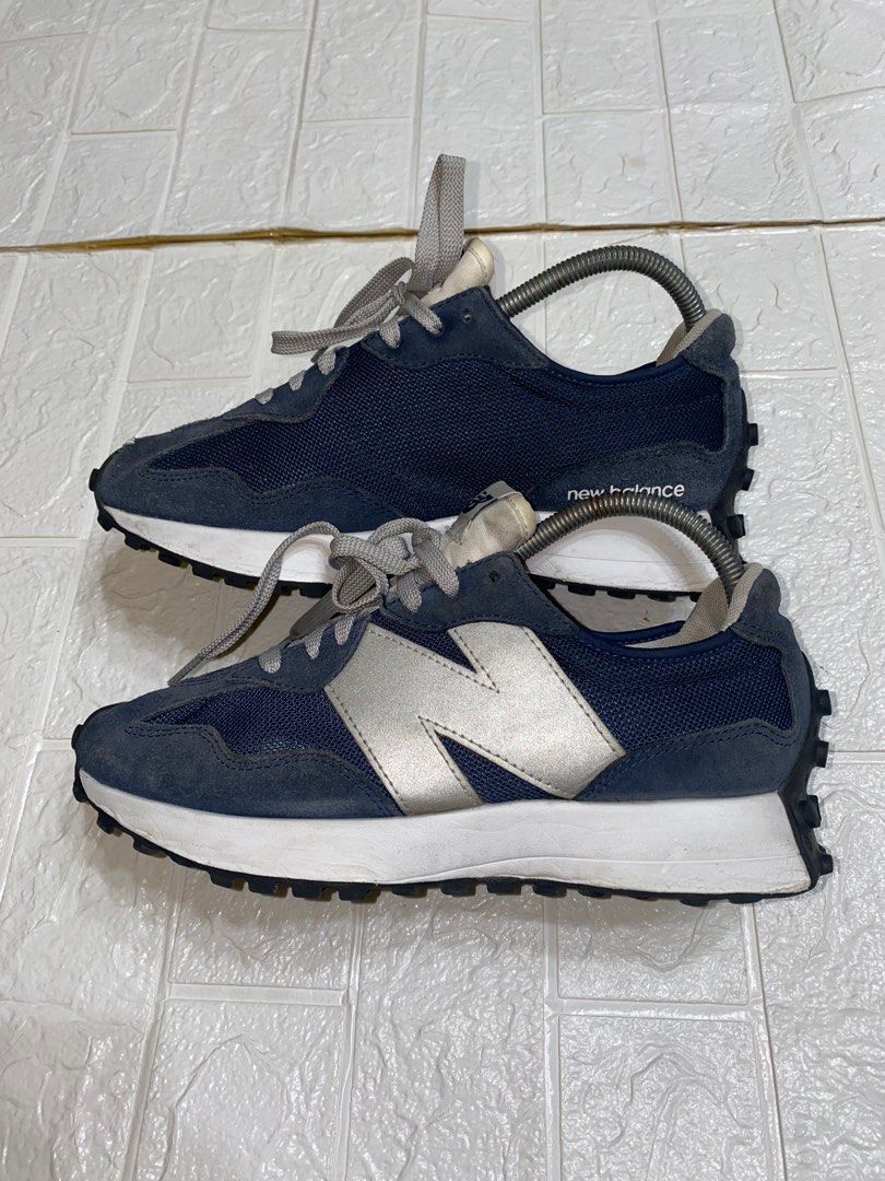 New balance best sale 327 navy silver