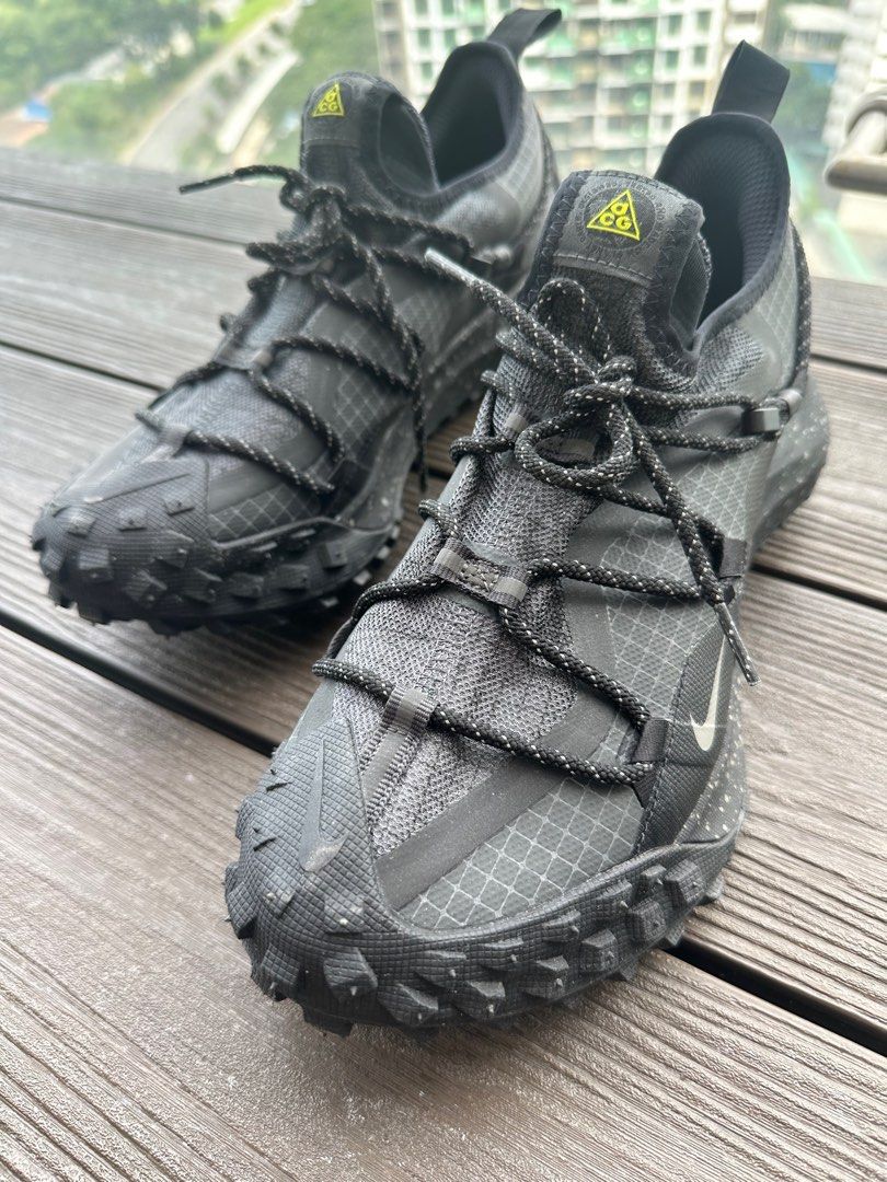 Nike ACG sneakers black