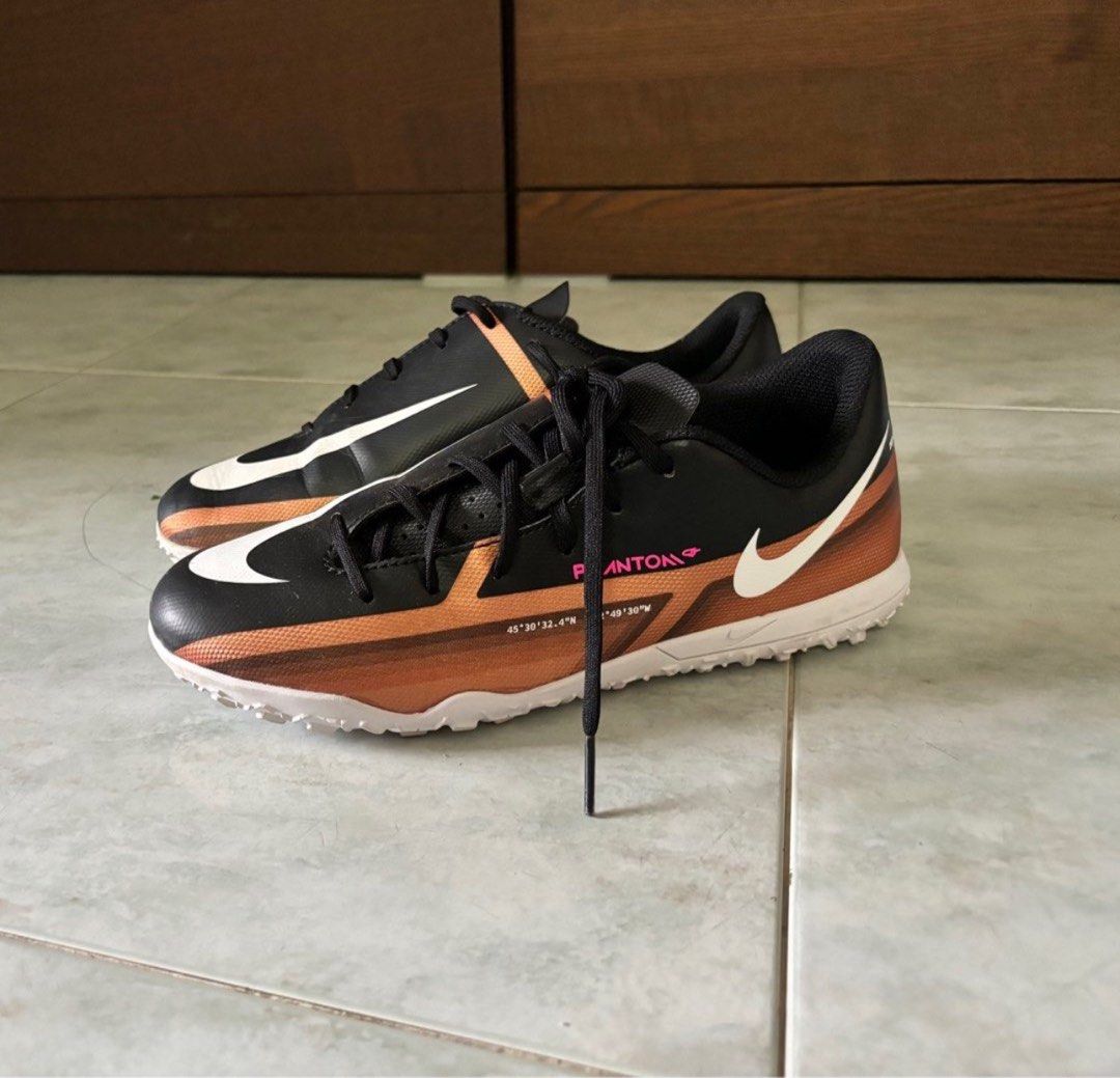 Nike phantom football boots, Women's Fashion, Footwear, Boots on